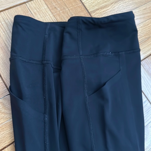 Black capri leggings with pockets - Picture 3 of 4